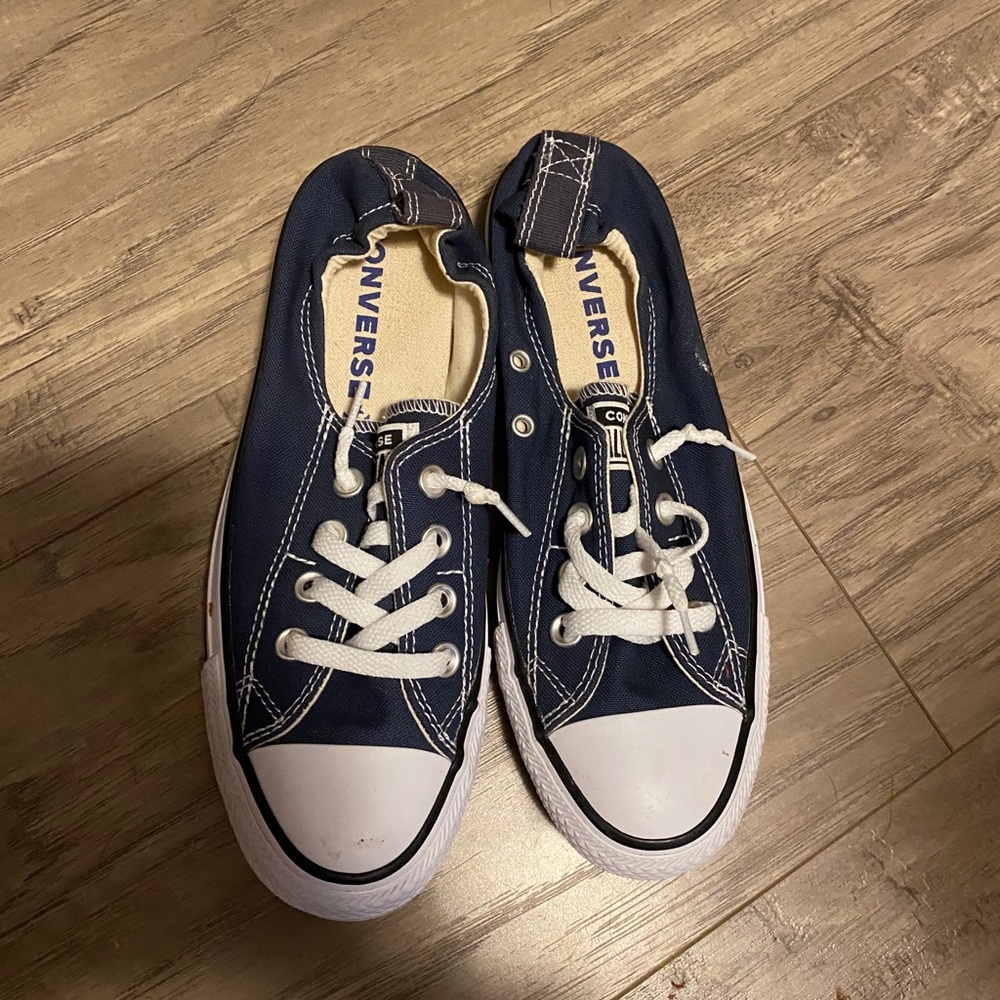 Converse shoe